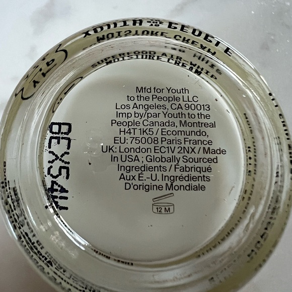 Youth To The People Moisture Cream - Picture 4 of 5